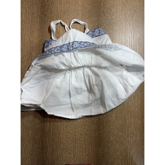 Tahari Blue Embroidered White Smocked Back Pleated Tunic Top Girls 24M - Picture 4 of 4